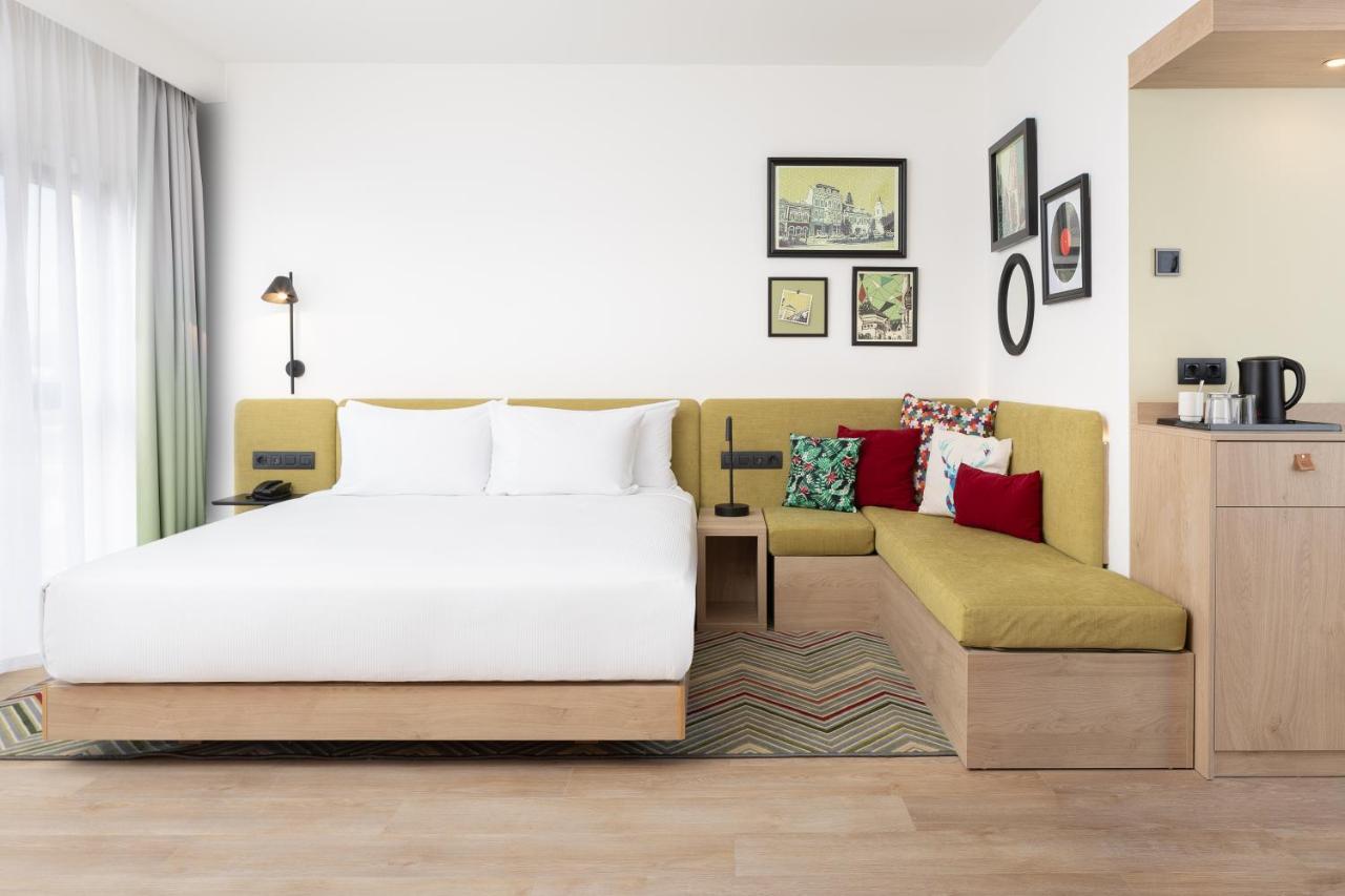 Hampton By Hilton Târgu-Mureş Exteriör bild