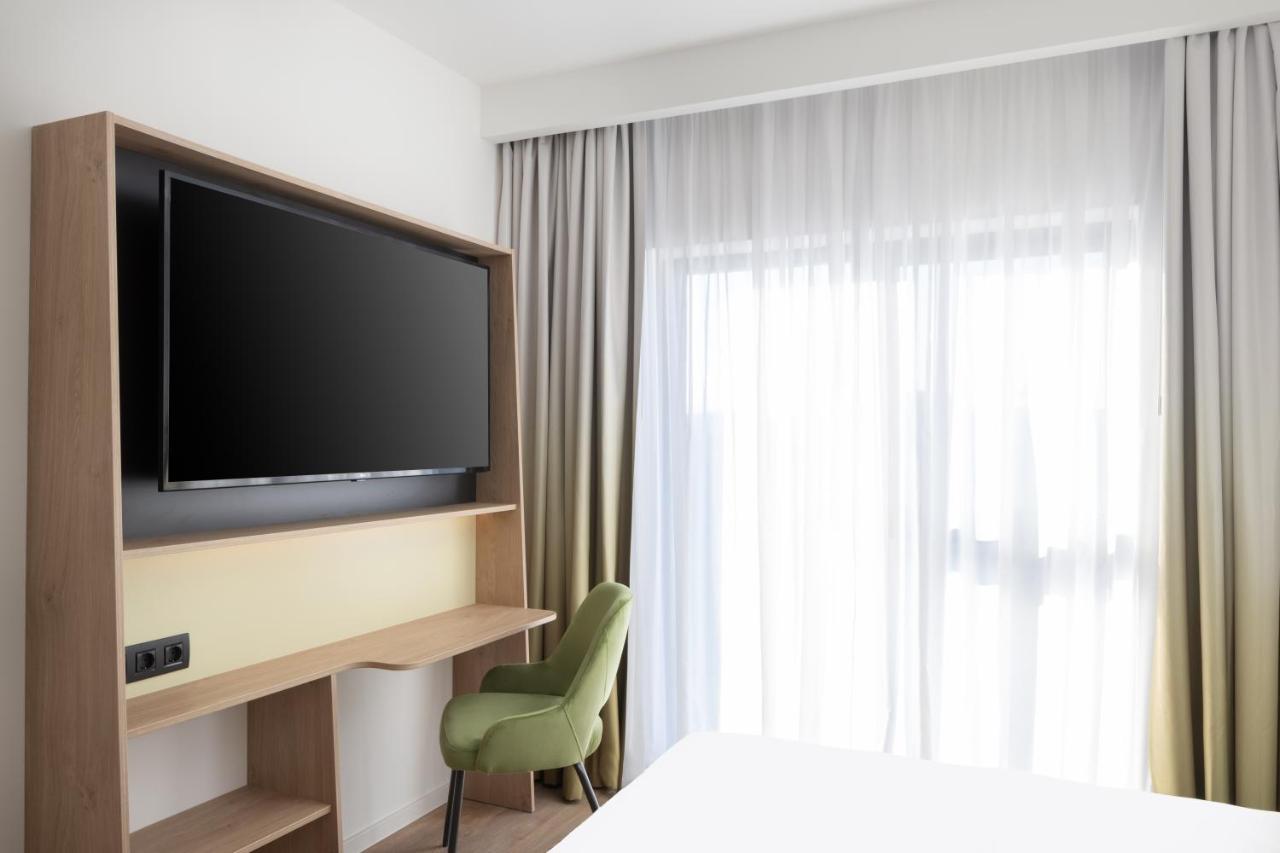 Hampton By Hilton Târgu-Mureş Exteriör bild