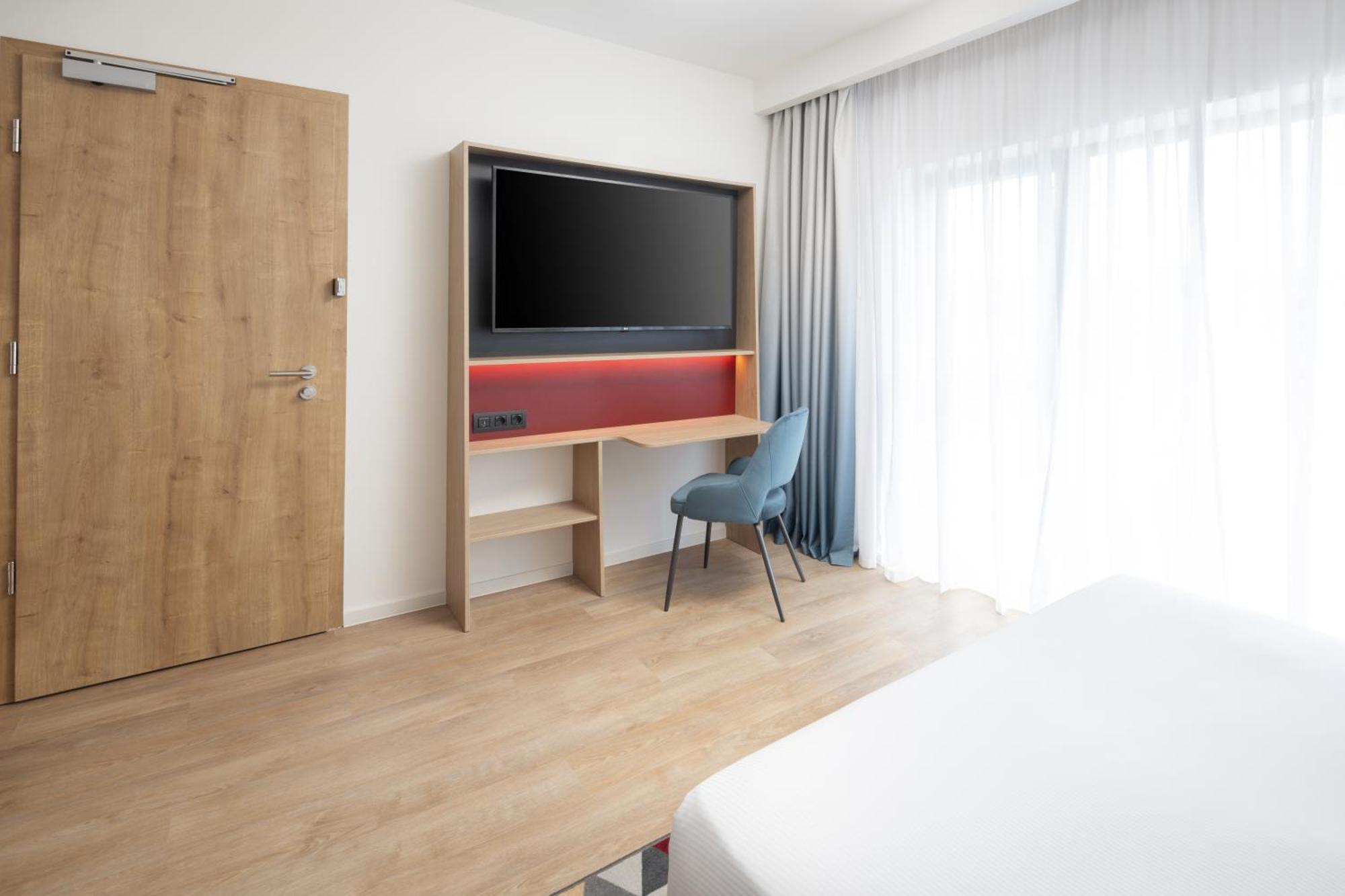 Hampton By Hilton Târgu-Mureş Exteriör bild