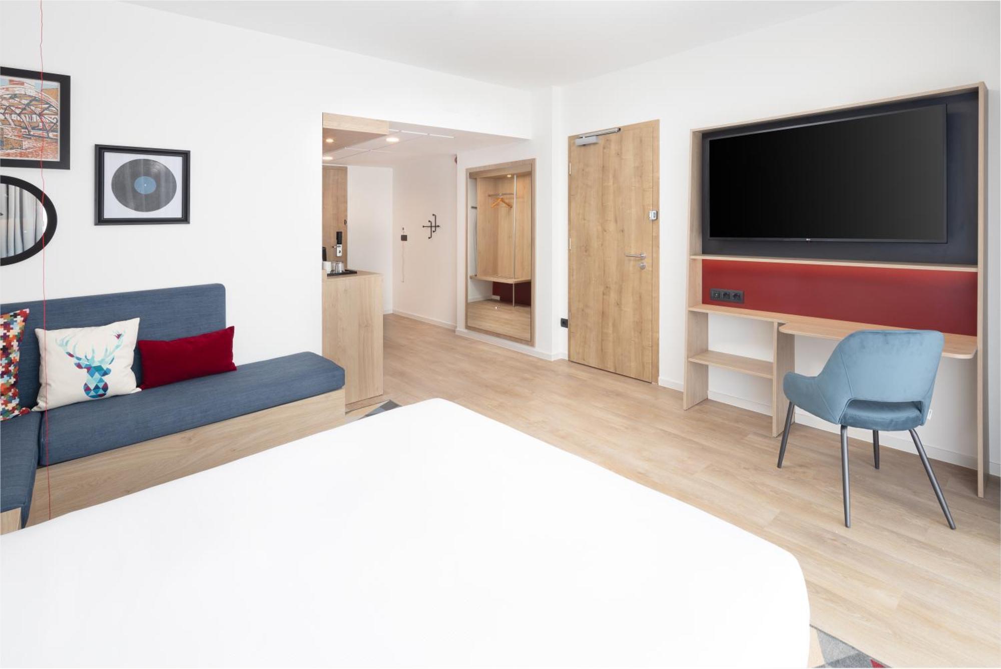Hampton By Hilton Târgu-Mureş Exteriör bild