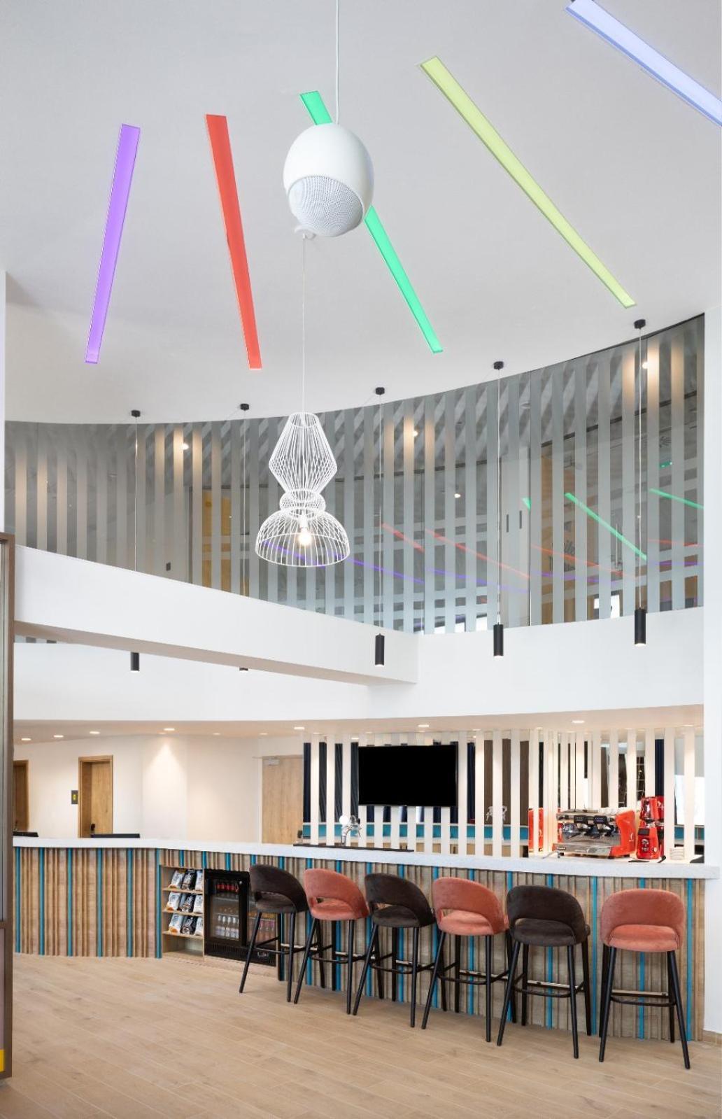 Hampton By Hilton Târgu-Mureş Exteriör bild